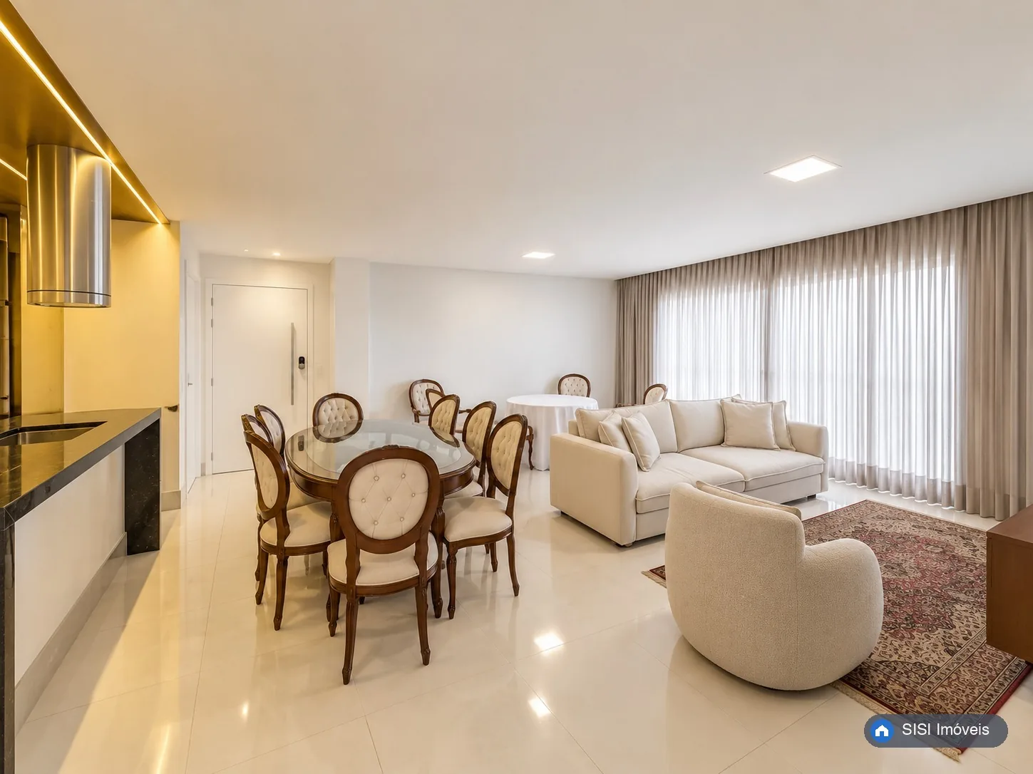 Apartamento à venda na SQNW 302 Bl. C, Noroeste | 3 suítes, 145 m², 3 vagas: Sala — imagem ilustrativa